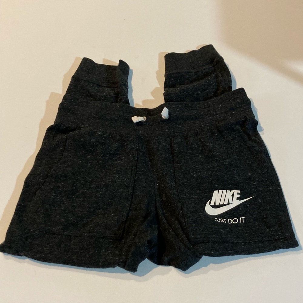 Grey nike capri sweatpants